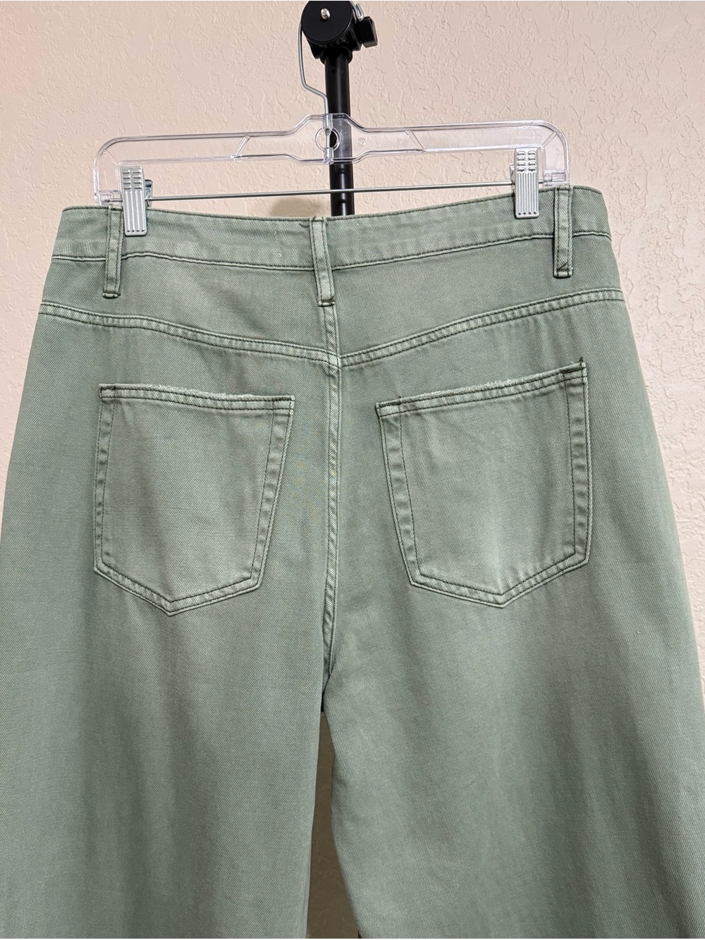 Vervet Vintage Crop Flare Distressed Jeans Army Green Size 30 NWT - Picture 7 of 10